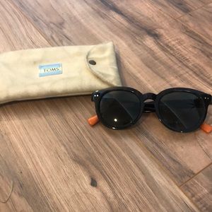 Toms tortoise shell polarized sunglasses